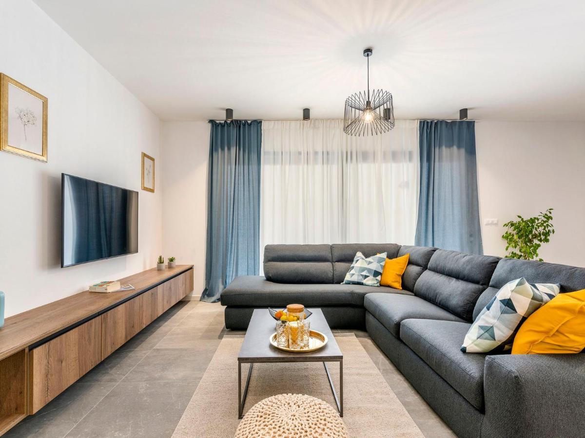 Holiday Home Villa Isabela - Prc423 By Interhome Nova Vas  Bagian luar foto