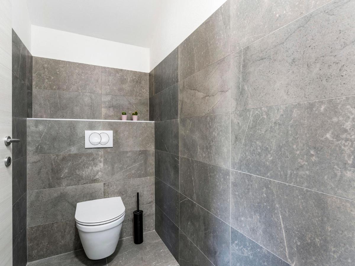 Holiday Home Villa Isabela - Prc423 By Interhome Nova Vas  Bagian luar foto