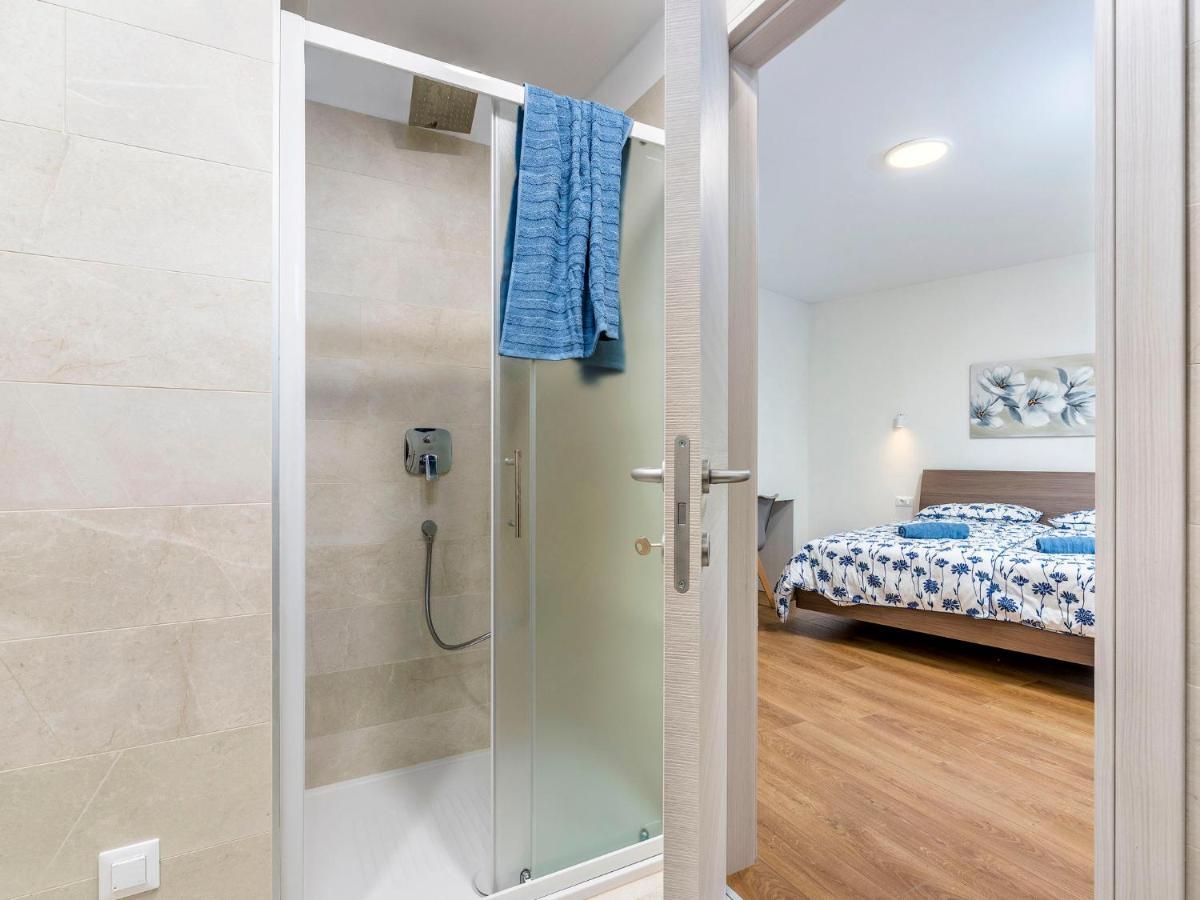 Holiday Home Villa Isabela - Prc423 By Interhome Nova Vas  Bagian luar foto