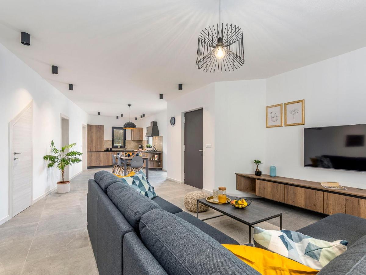 Holiday Home Villa Isabela - Prc423 By Interhome Nova Vas  Bagian luar foto